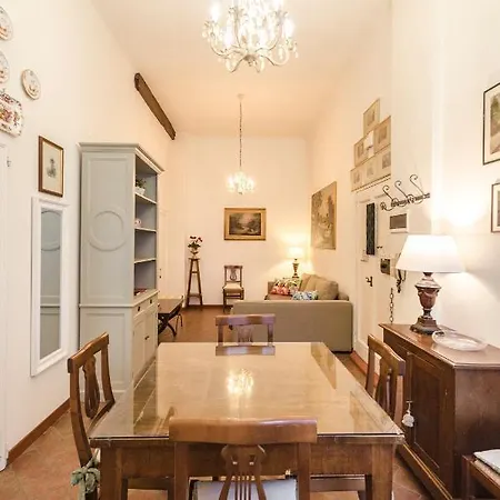 Mercanzia Apartment, Palazzo Storico Sotto Le Due Torri * ボローニャ