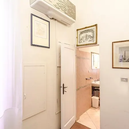 Mercanzia Apartment, Palazzo Storico Sotto Le Due Torri Διαμέρισμα *