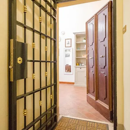 Mercanzia Apartment, Palazzo Storico Sotto Le Due Torri Διαμέρισμα